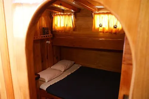 فندق باليرموفي  Boat And Breakfast باليرمو